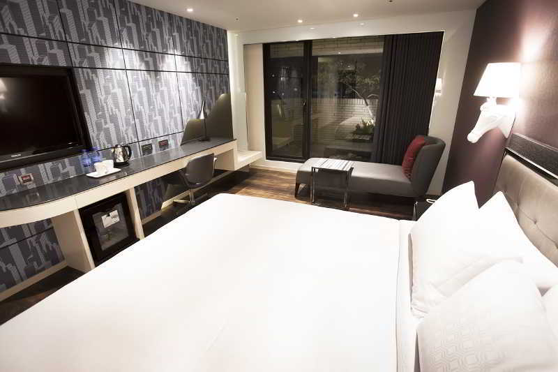 Royal Group Hotel Minghua Branch Kaohsiung Buitenkant foto